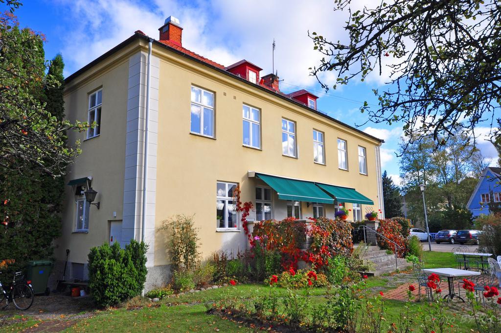 Pensionat Praestgarden Toreboda Exterior photo