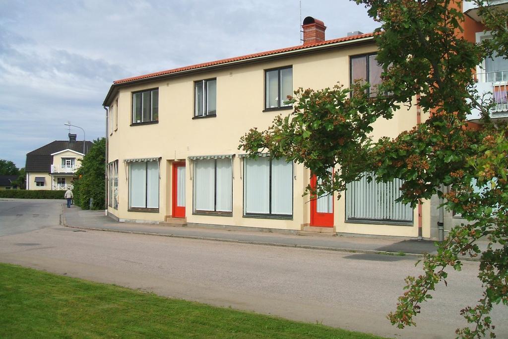 Pensionat Praestgarden Toreboda Exterior photo